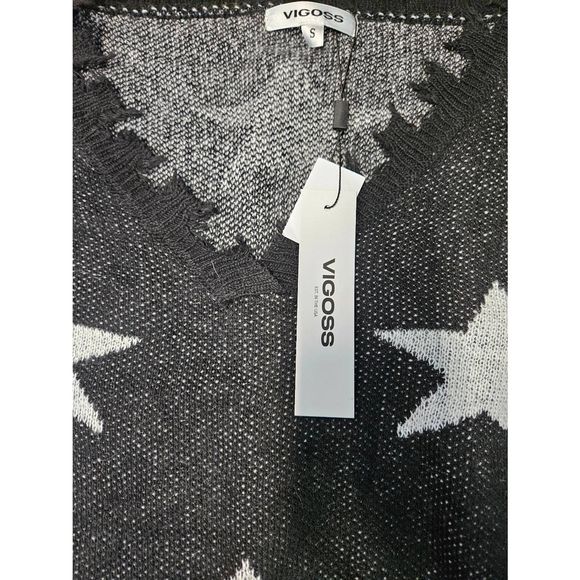 Vigoss NEW TAGS Raw Hem Star V Neck Sweater Size Small - Picture 3 of 9